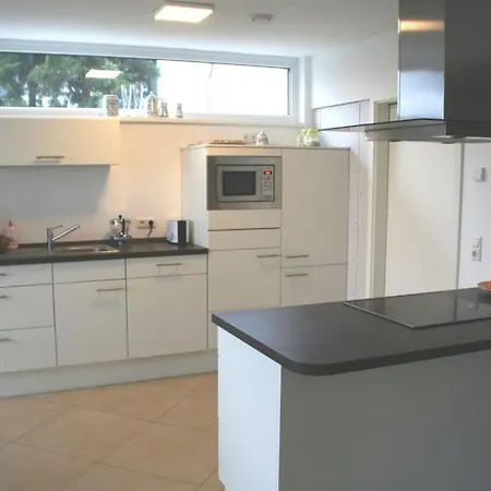 House On The Bank Appartement