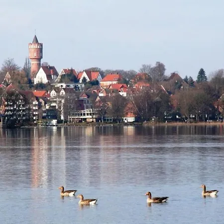 House On The Bank Appartement Eutin